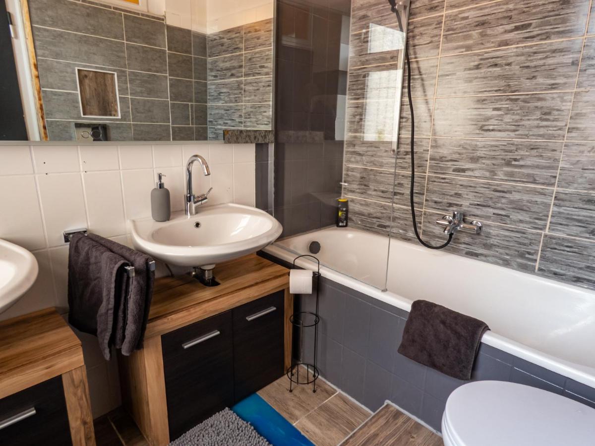 #212 Lux-Appart - Zentrum Neuss - Duesseldorf Messe - Netflix & Prime ภายนอก รูปภาพ